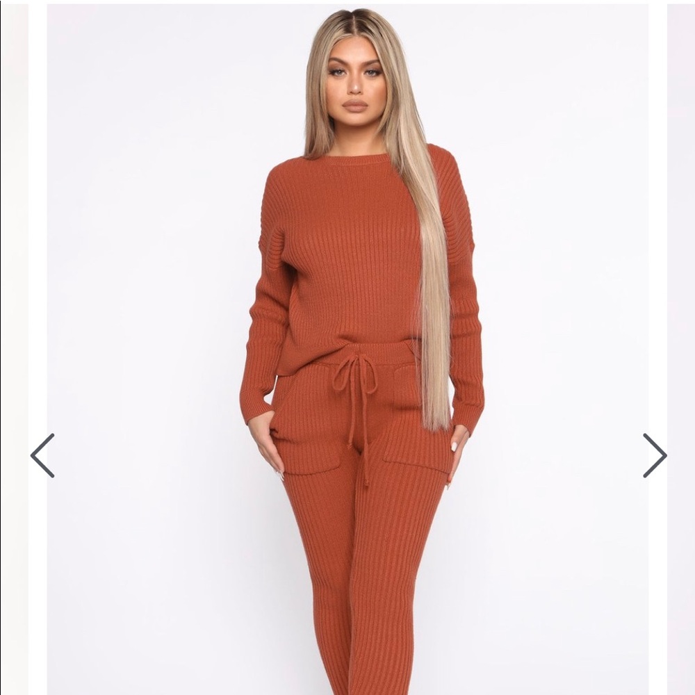 Ribbed Two Piece Sweat Set in Rust